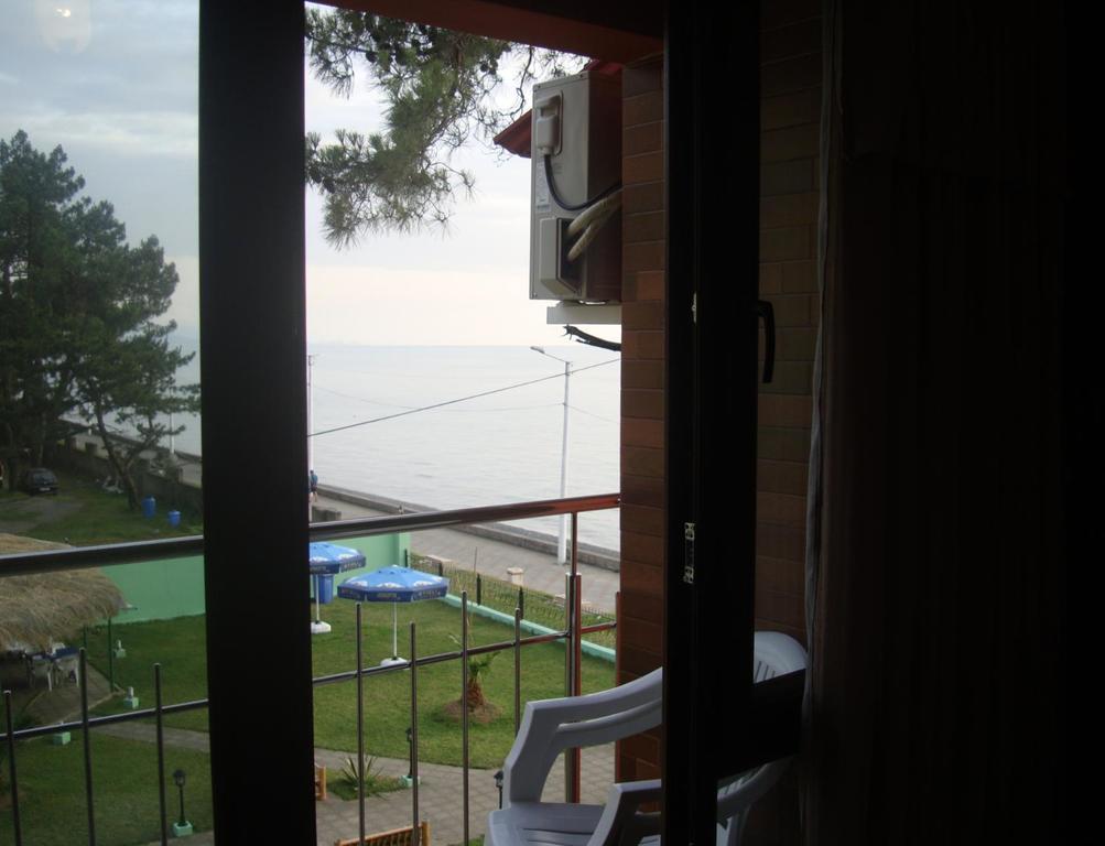 Guest House Rusalka Kobuleti Exterior foto